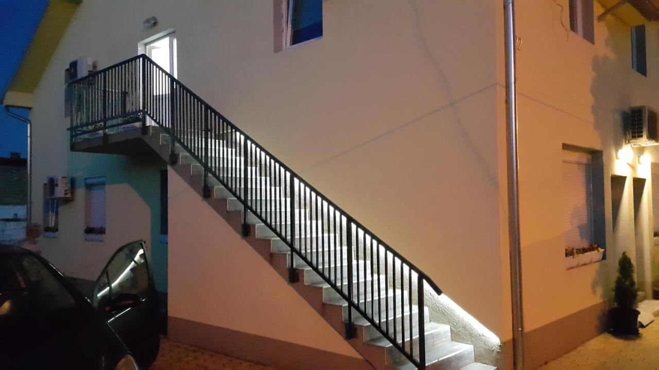 Zen Apartmani Novi Sad Eksteriør billede
